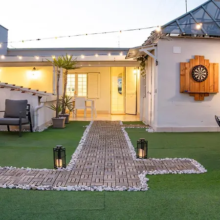 150mq Rooftop Paradise - Spacious Private Terrace バーリ