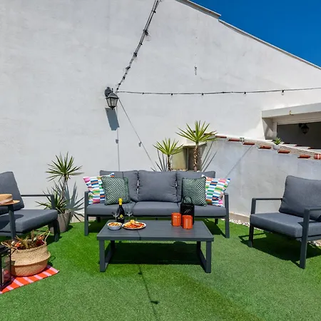 150mq Rooftop Paradise - Spacious Private Terrace Apartment *