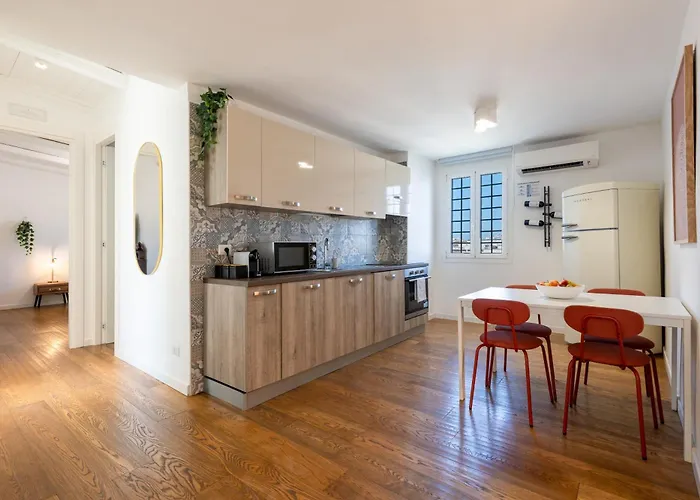 150mq Rooftop Paradise - Spacious Private Terrace Apartment *