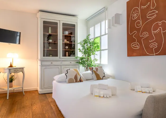 150mq Rooftop Paradise - Spacious Private Terrace Daire